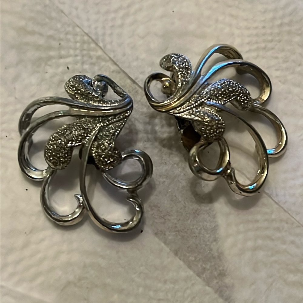 Sarah Silver CLIP ON Earrings